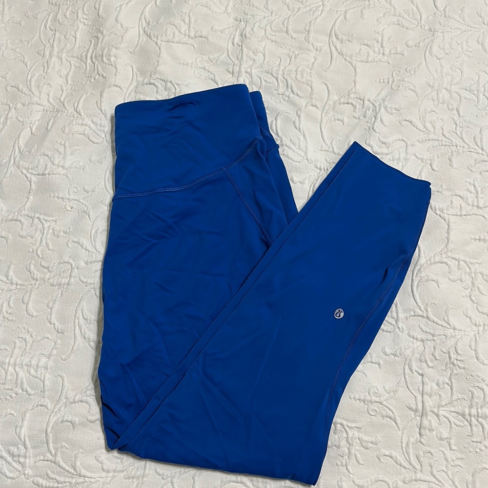 Lululemon Leggings in EUC Royal Blue